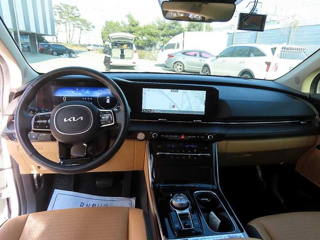 KIA Carnival - Vista 7