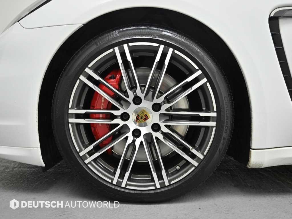 Porsche Panamera - Vista 5