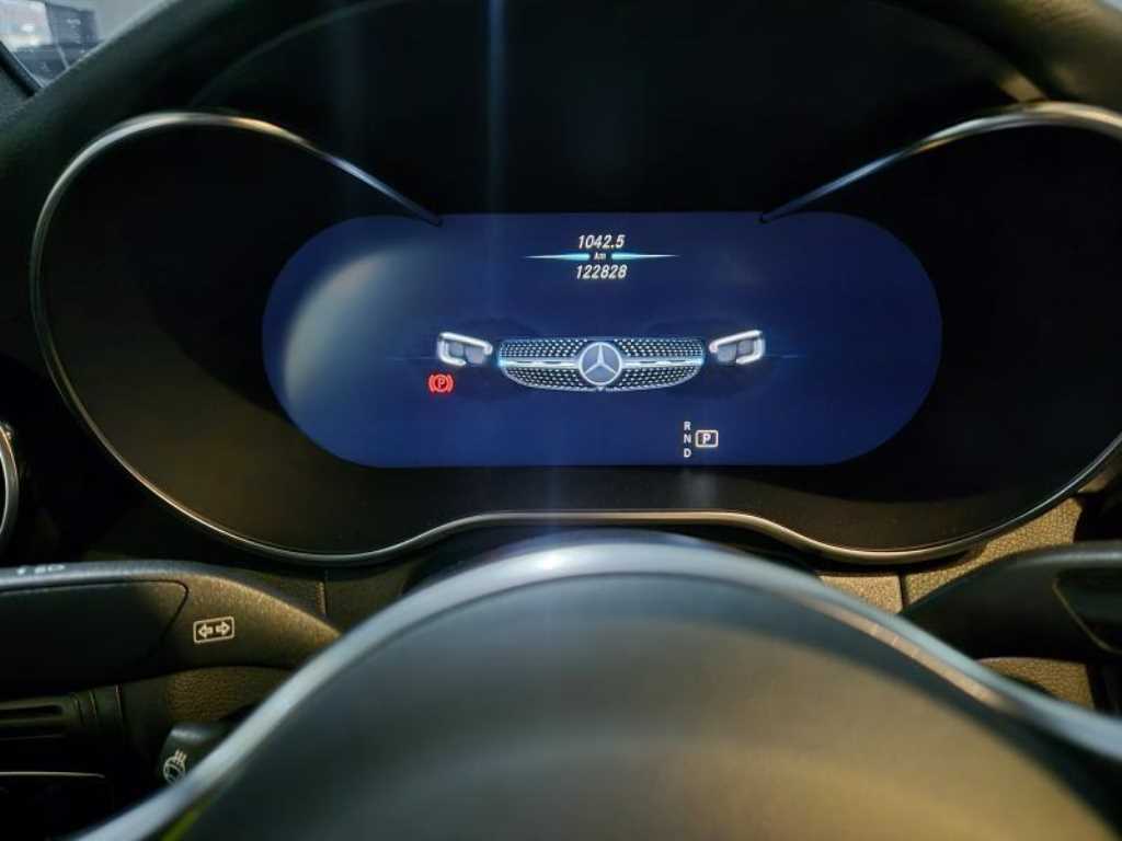 Mercedes Benz GLC Class - Vista 10