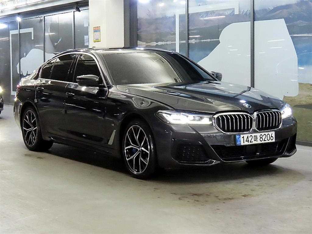 BMW 5 Series 2021