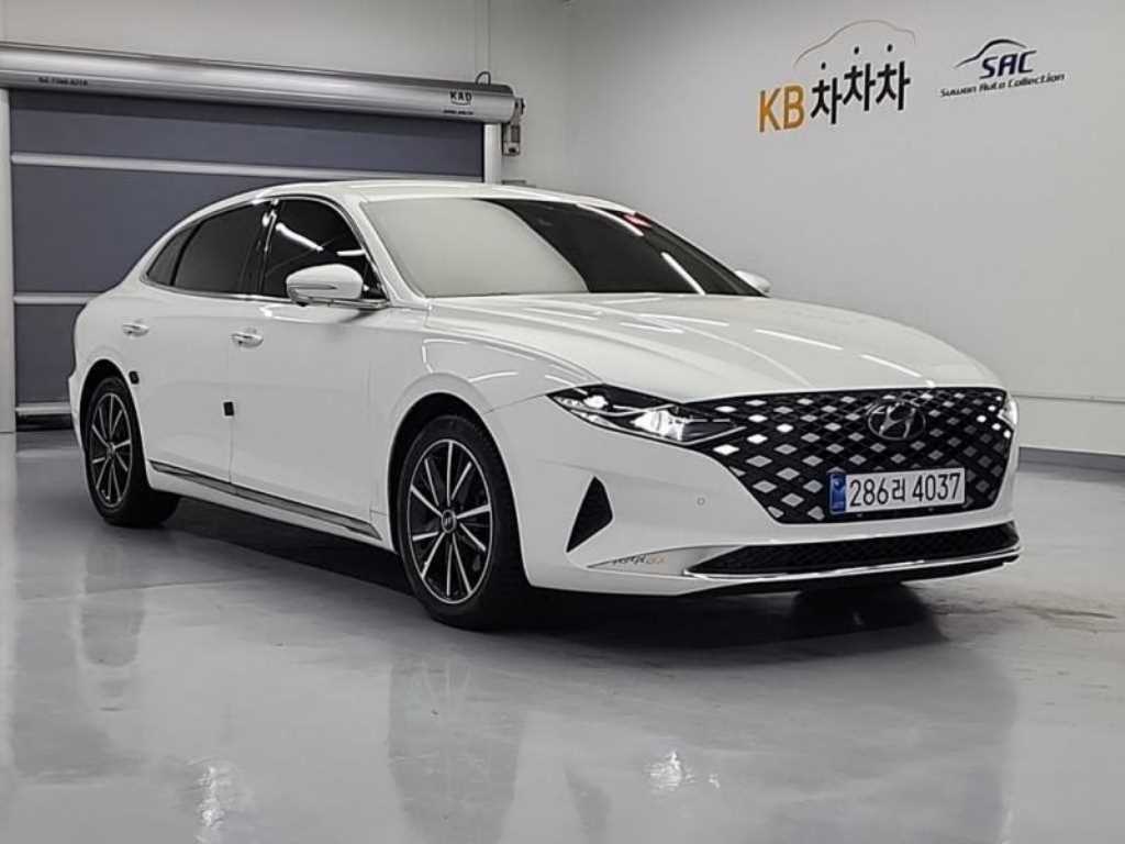 HYUNDAI Grandeur - Vista 4