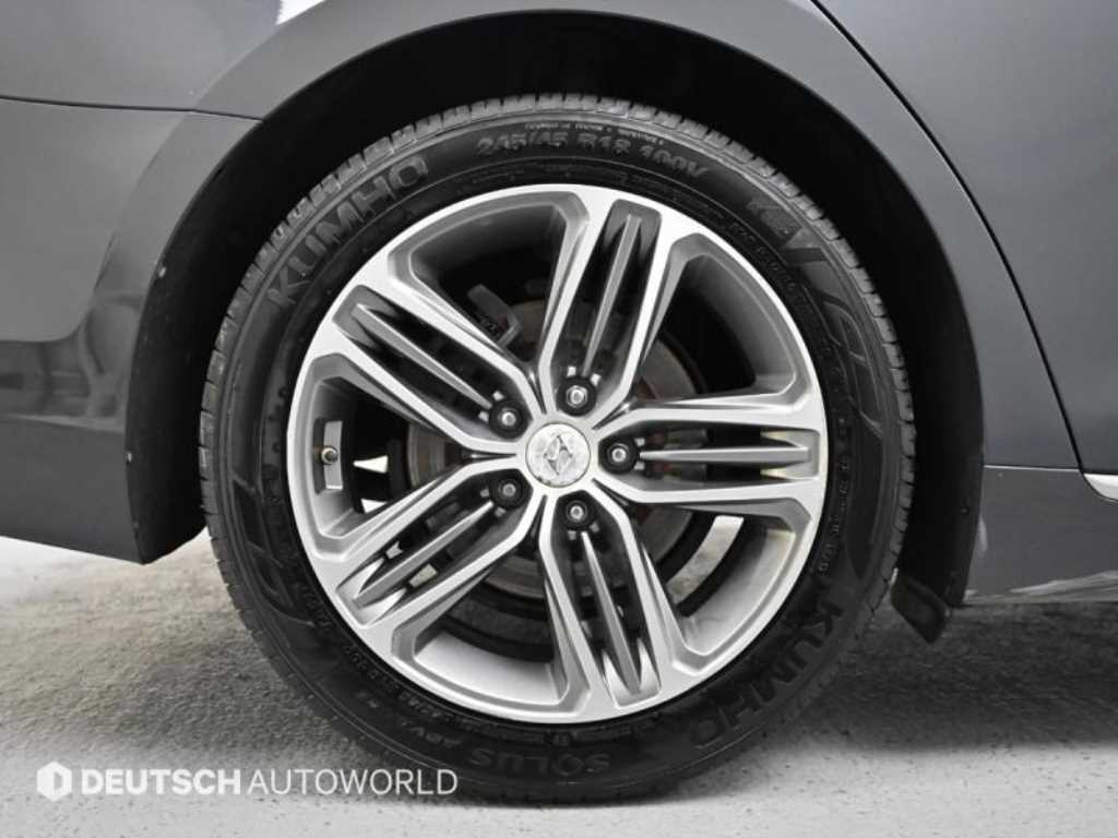 HYUNDAI Grandeur - Vista 5