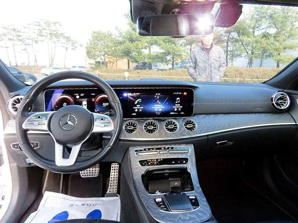 Mercedes Benz CLS Class - Vista 7