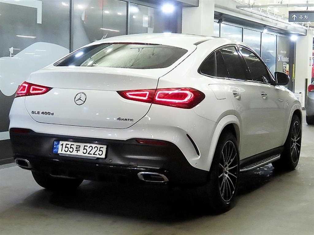 Mercedes Benz GLE Class - Vista 4