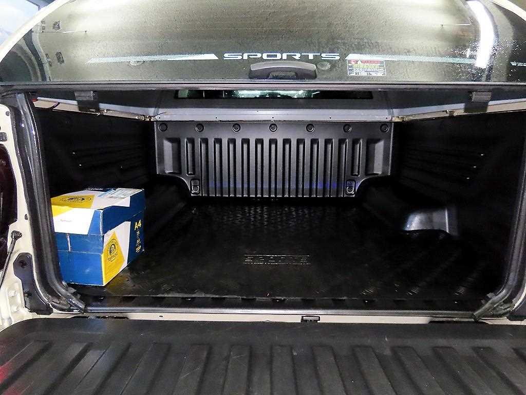 Ssangyong Rexton 2024 the color of pearl - Importación desde Corea - HF Imports Iquique - Foto 17