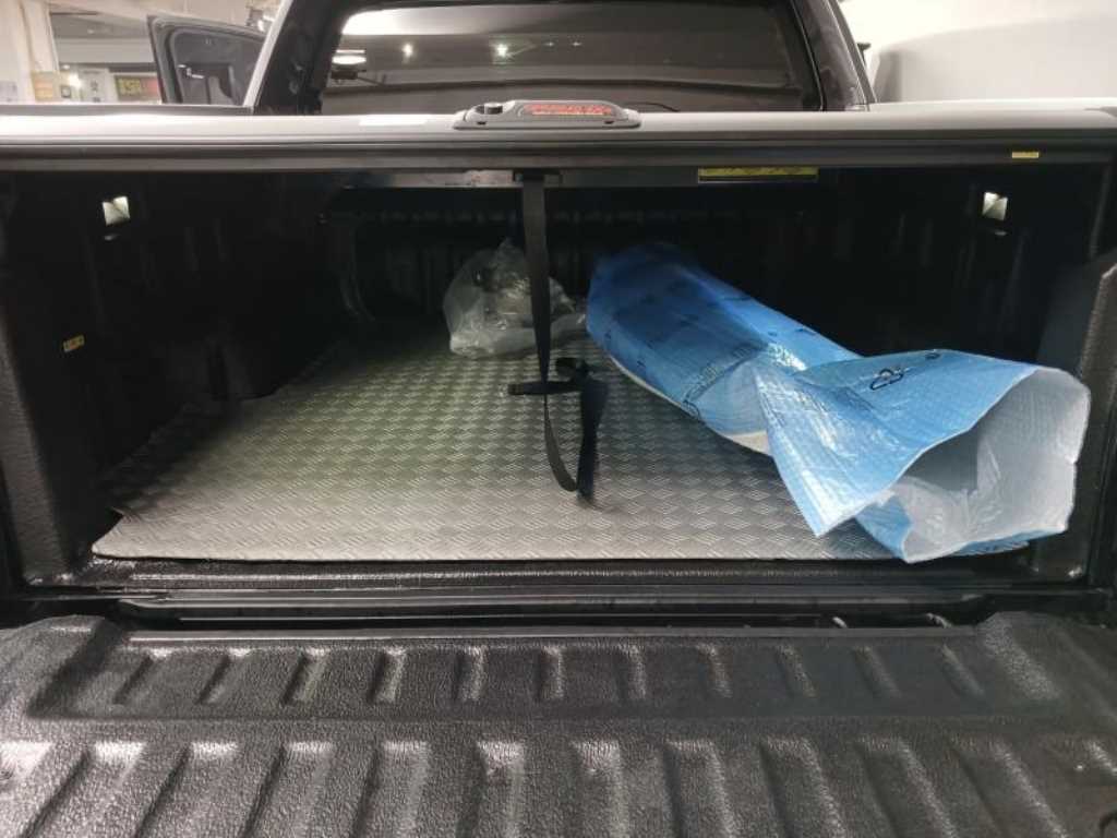 Ford Ranger 2023 Negro - Importación desde Corea - HF Imports Iquique - Foto 18