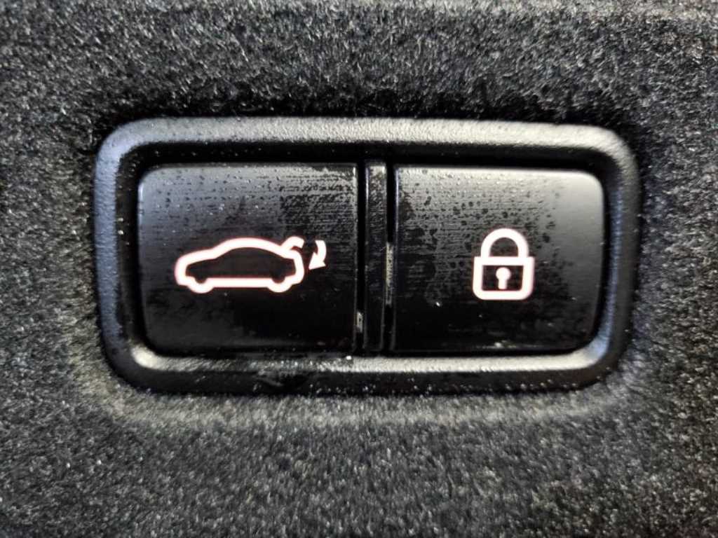 HYUNDAI Grandeur - Vista 7