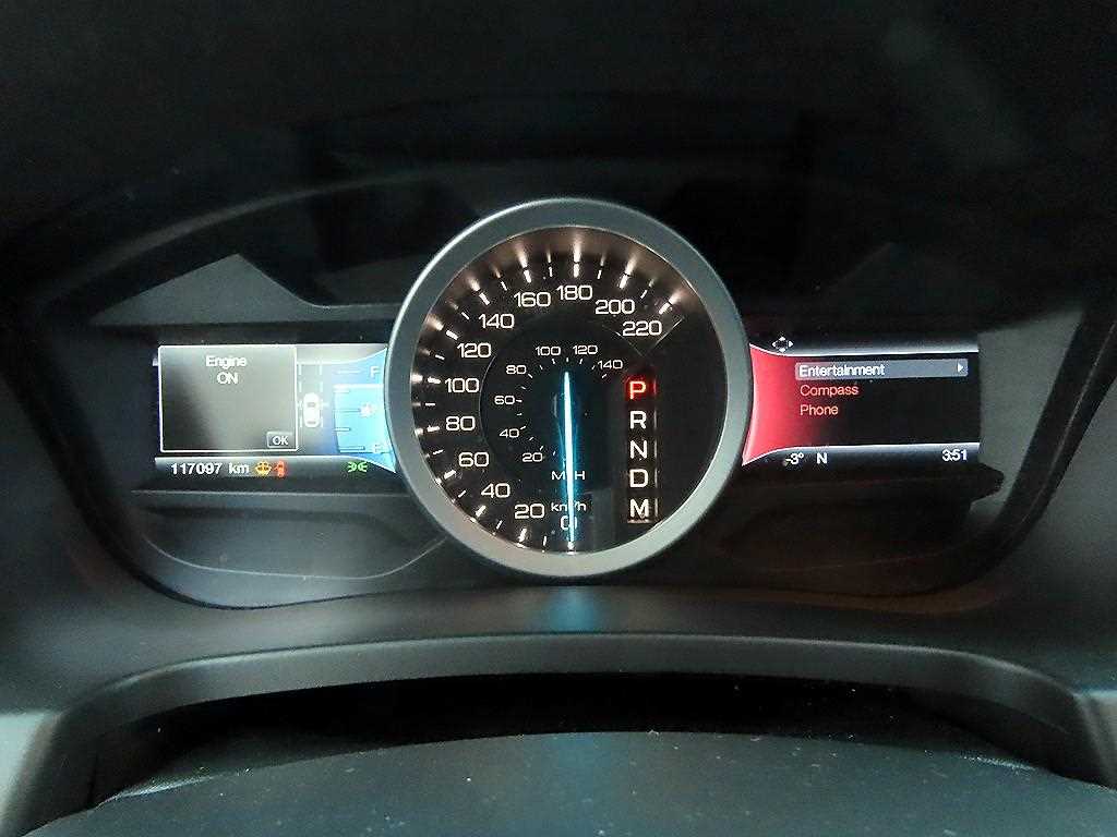 Ford Explorer - Vista 9