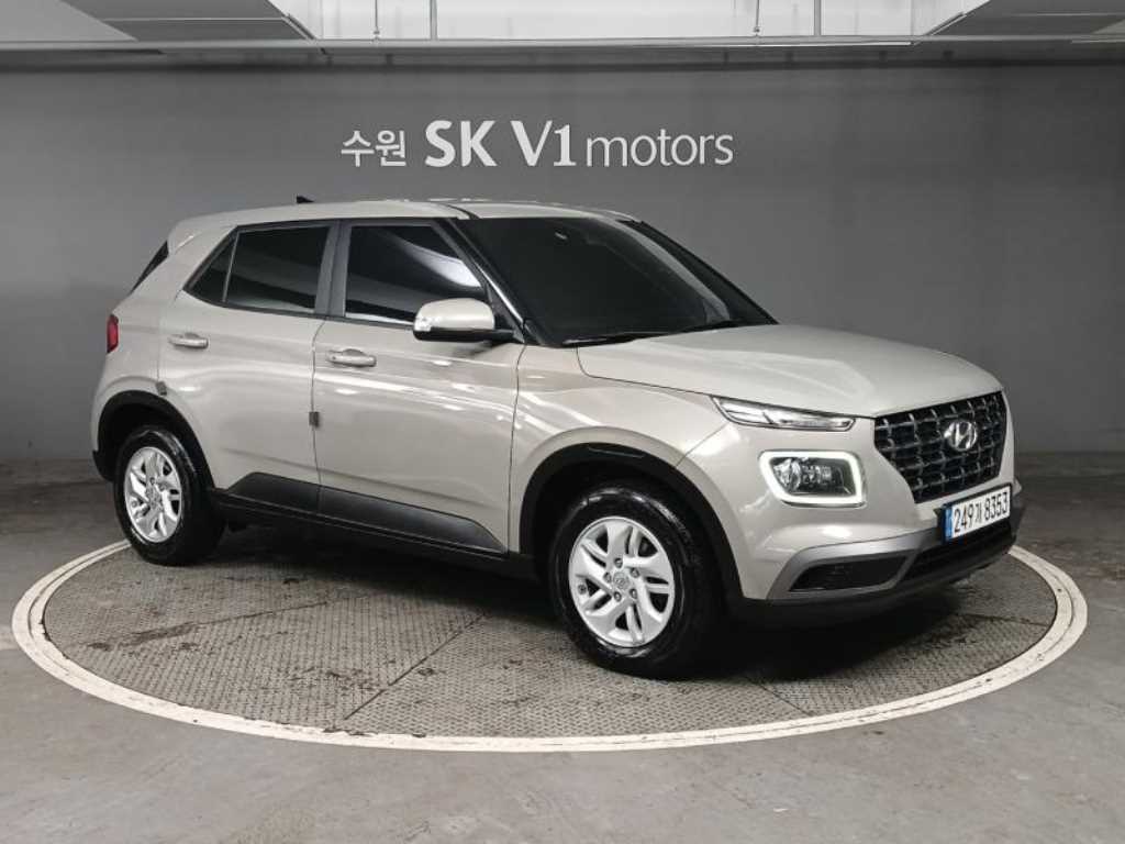 HYUNDAI Venue - Vista 5