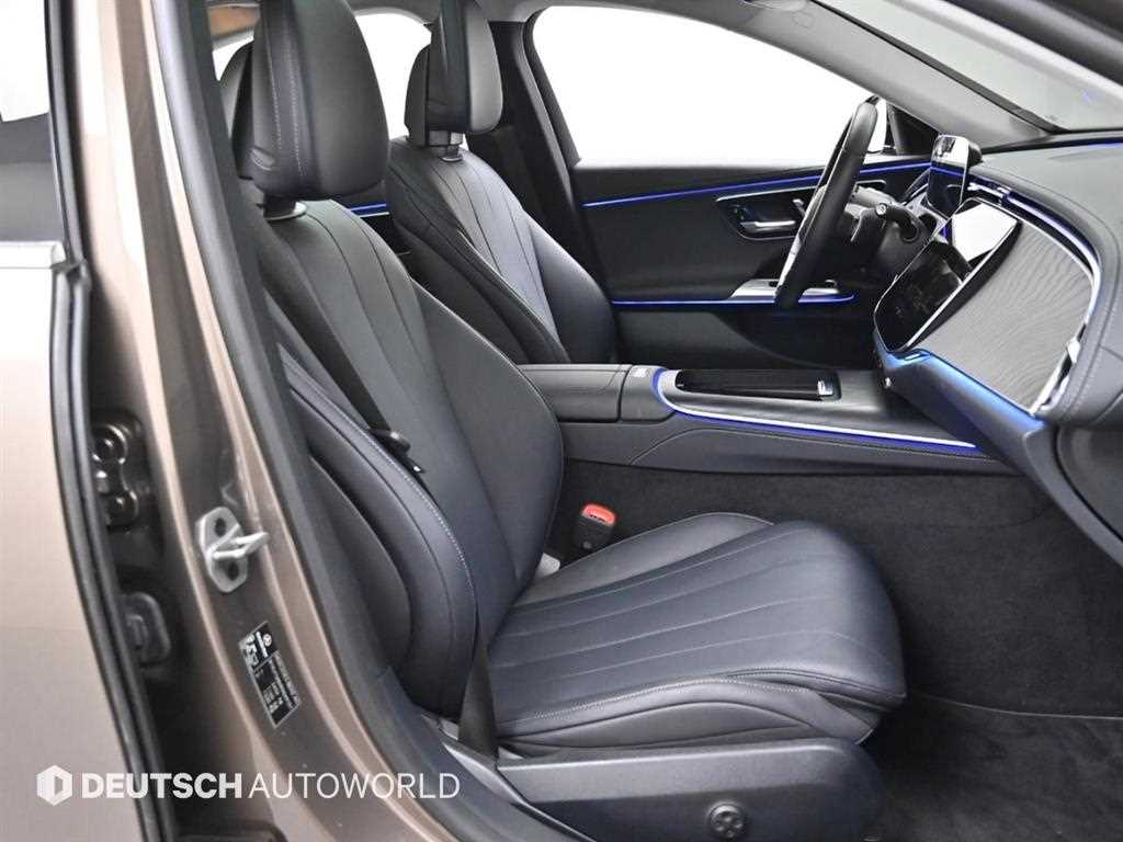 Mercedes Benz E class - Vista 9