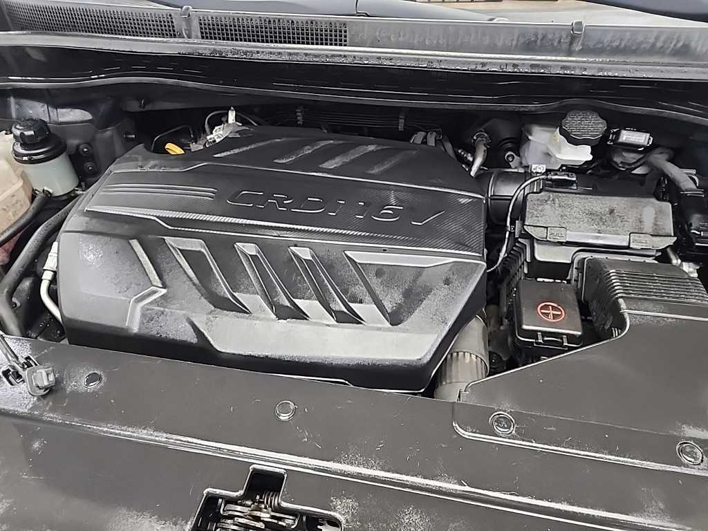 KIA Carnival - Vista 5