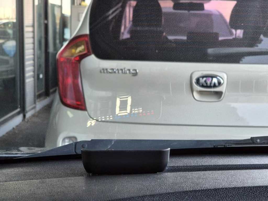 HYUNDAI Avante - Vista 12