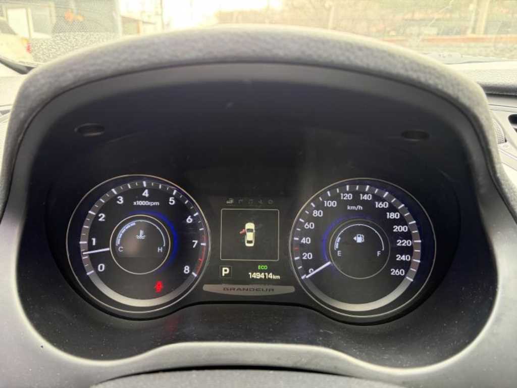 HYUNDAI Grandeur - Vista 7