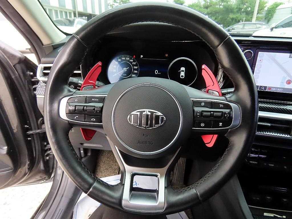 KIA K5 - Vista 10