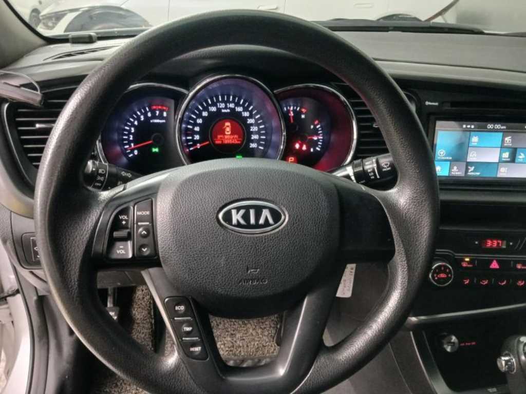KIA K5 - Vista 11