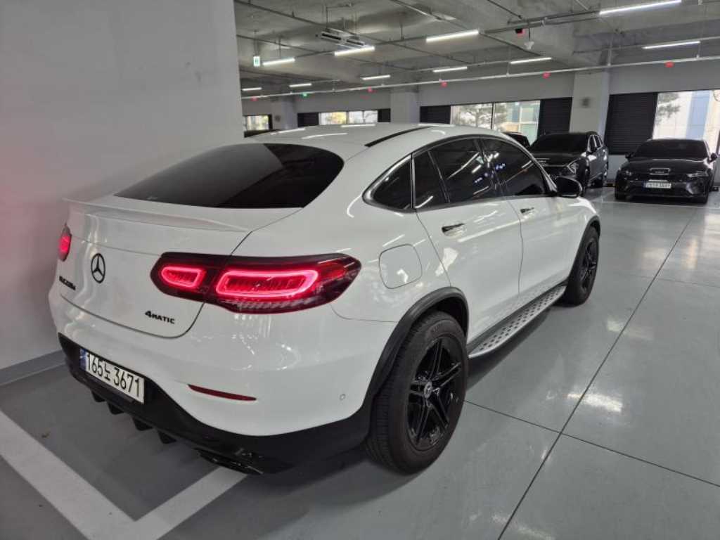Mercedes Benz GLC Class - Vista 6