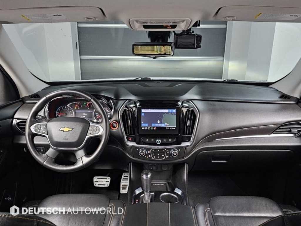 Chevrolet Travers - Vista 7