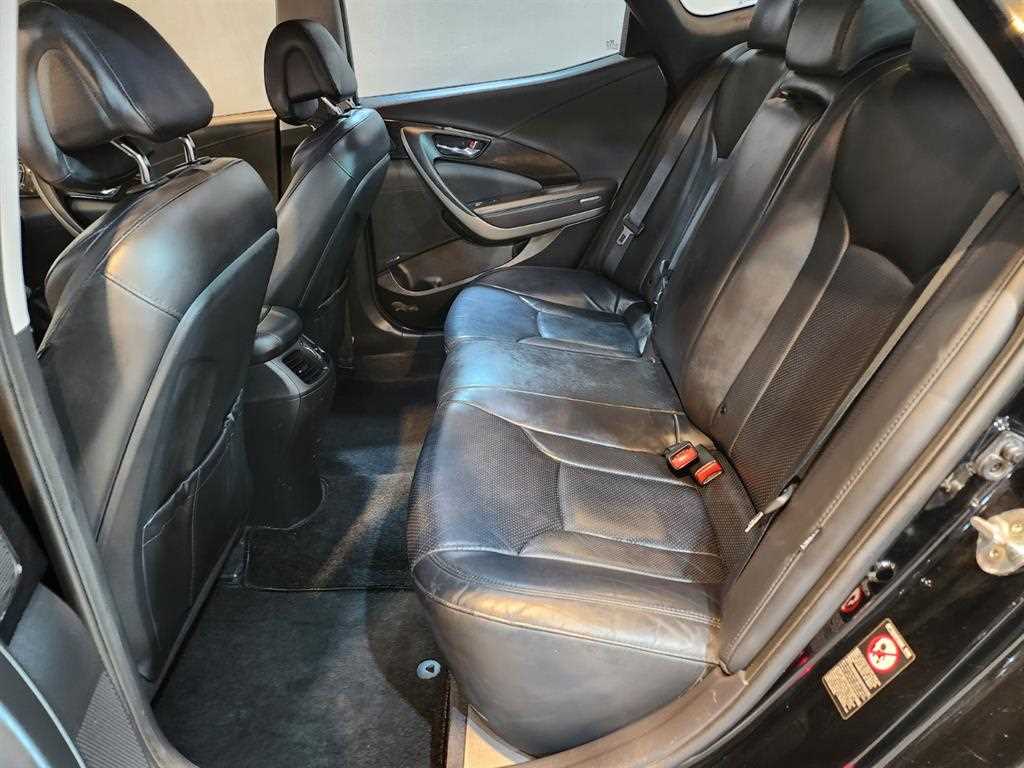 HYUNDAI Grandeur - Vista 5