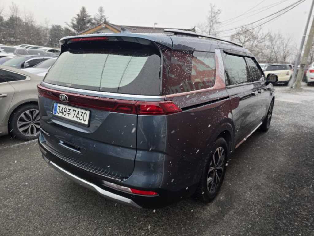 KIA Carnival - Vista 4