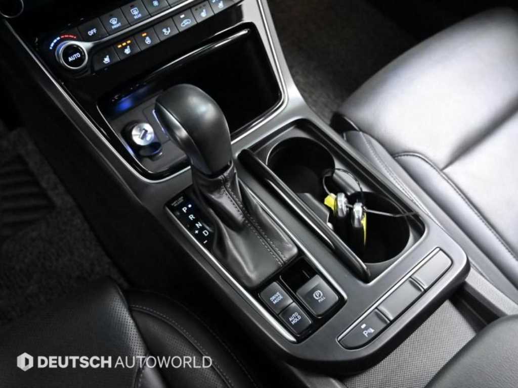 HYUNDAI Grandeur - Vista 9