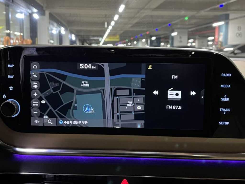 HYUNDAI Sonata - Vista 10