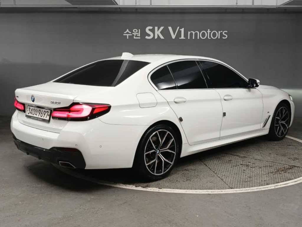 BMW 5 Series - Vista 4