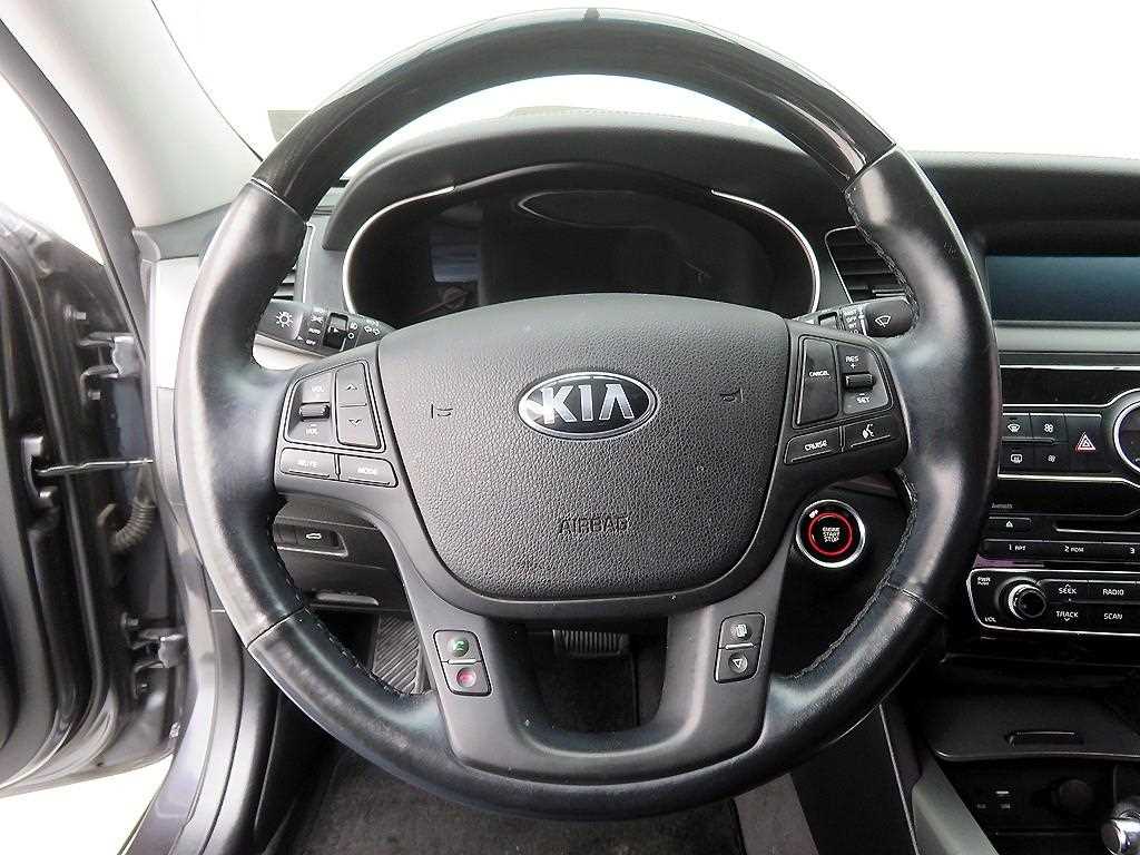 KIA K7 - Vista 8