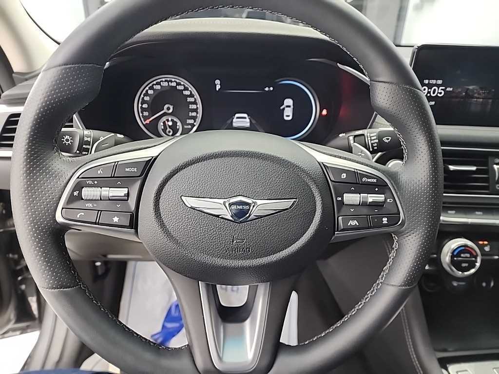 Genesis G70 - Vista 9