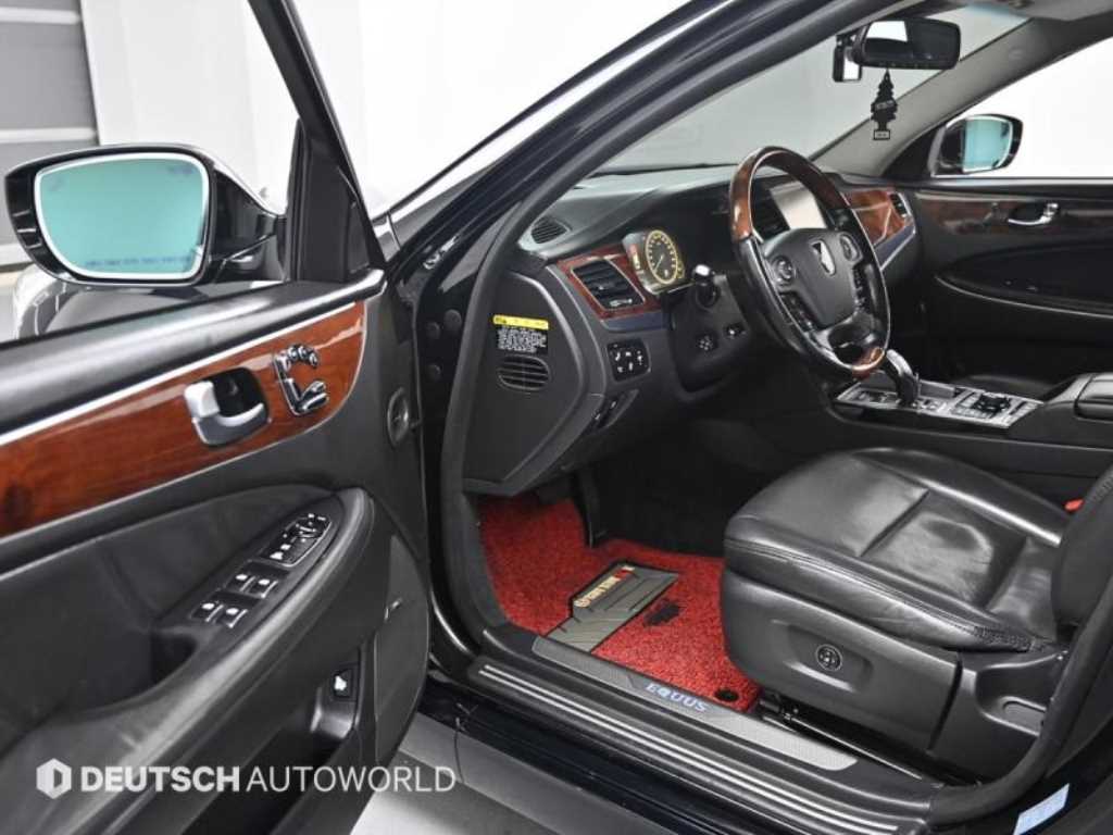 HYUNDAI Equus - Vista 11