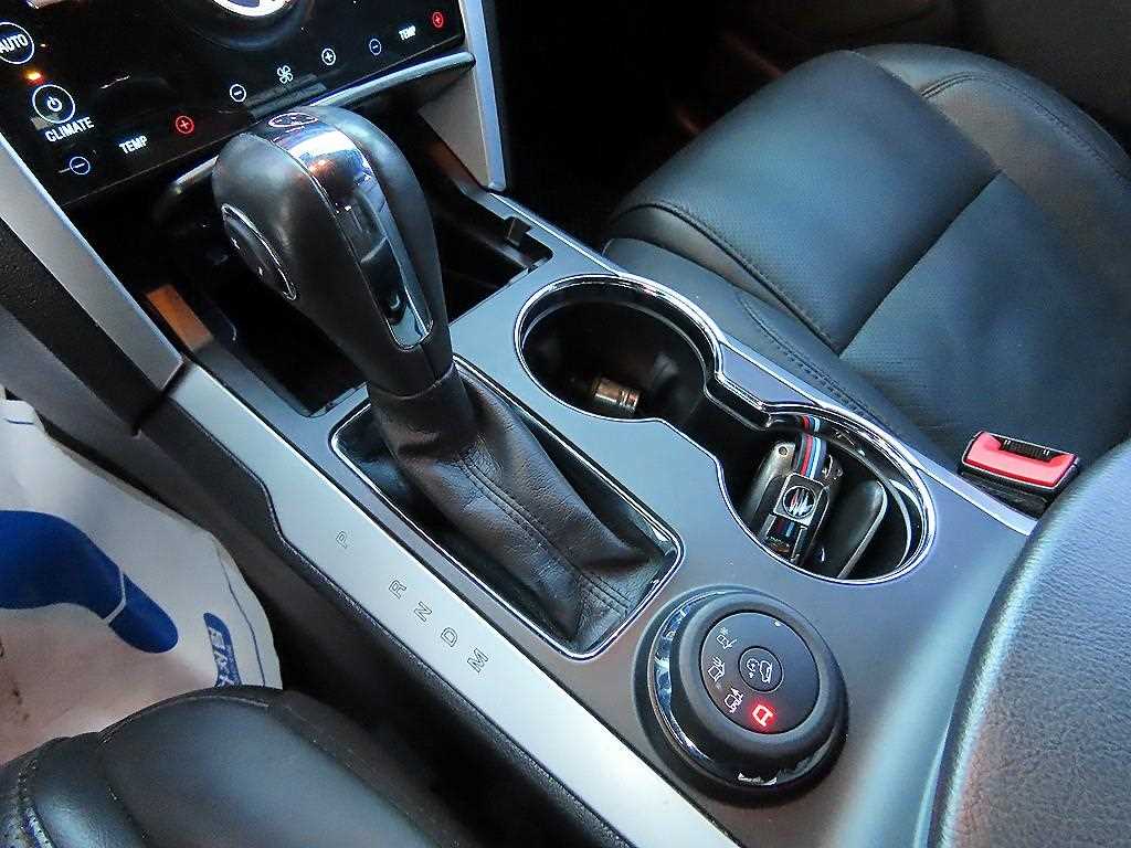 Ford Explorer - Vista 10