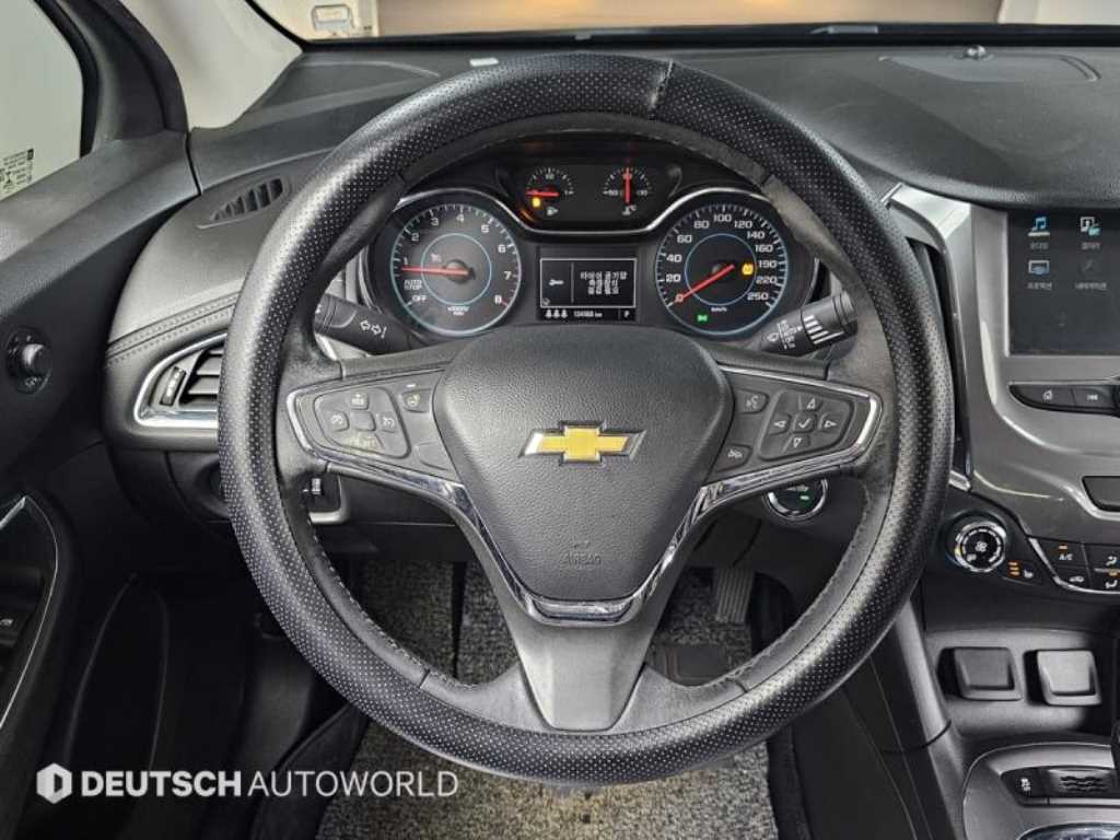 Chevrolet Cruise 2017 Negro - Importación desde Corea - HF Imports Iquique - Foto 13