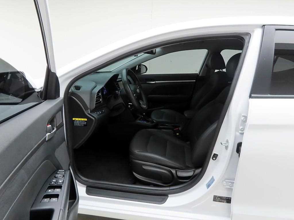 HYUNDAI Avante 2020 Blanco - Importación desde Corea - HF Imports Iquique - Foto 13