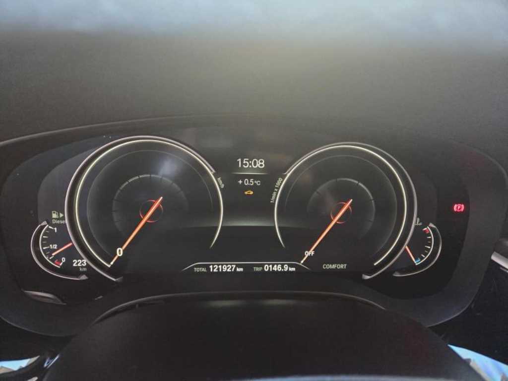 BMW 5 Series - Vista 5