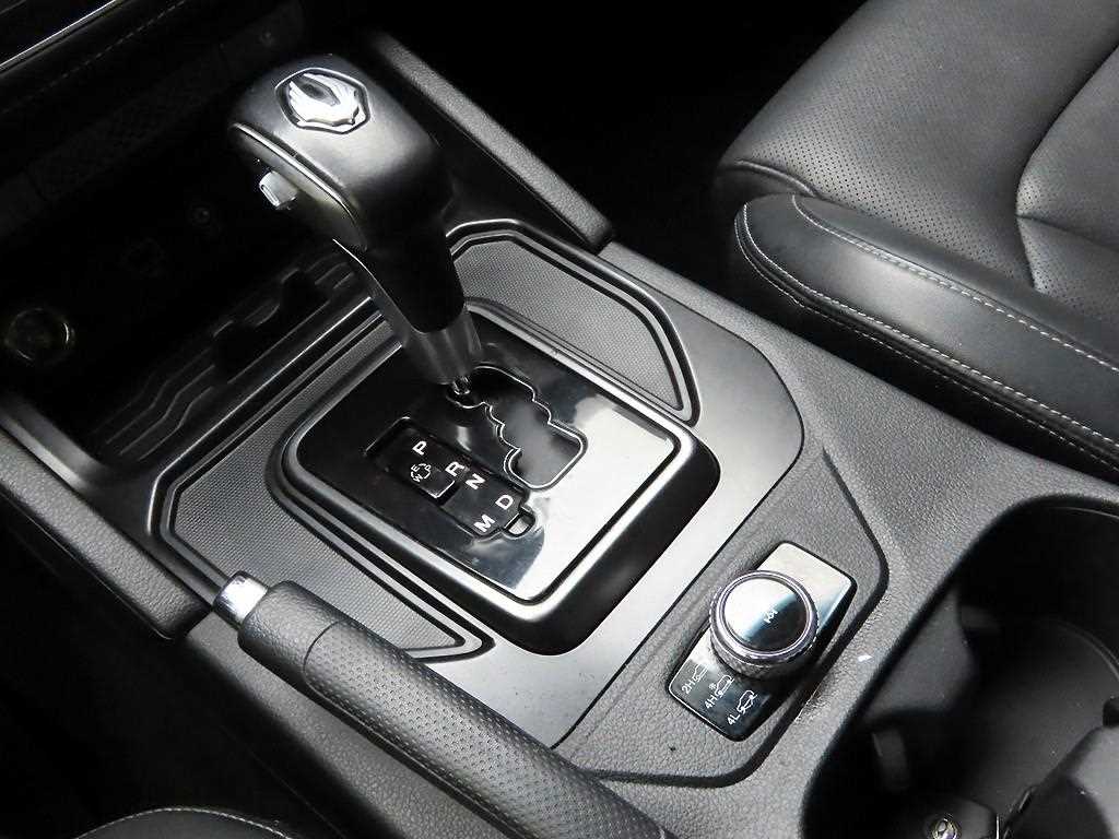 Ssangyong Rexton - Vista 10