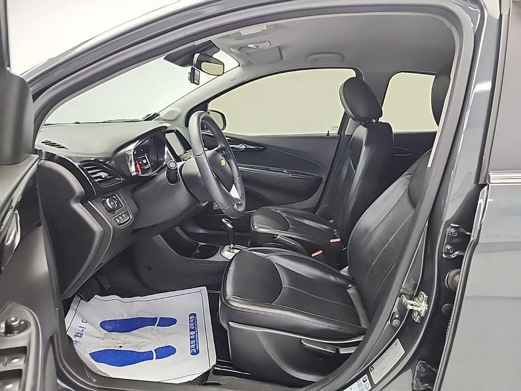 Chevrolet Spark - Vista 11