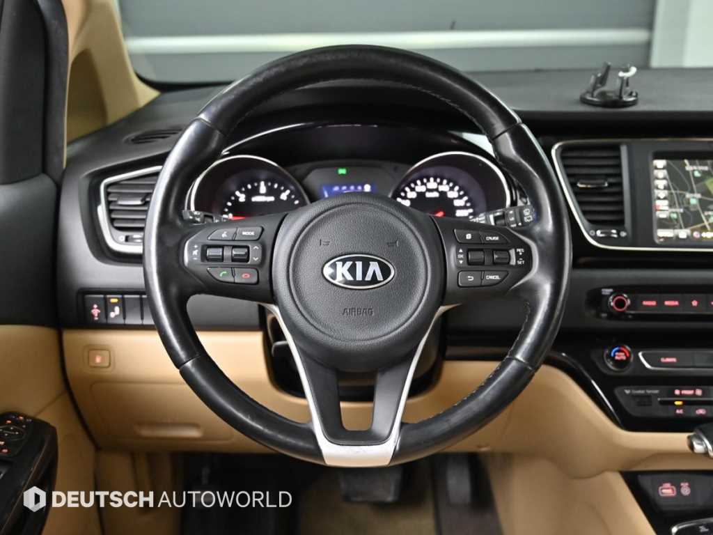 KIA Carnival 2018 Blanco - Importación desde Corea - HF Imports Iquique - Foto 13