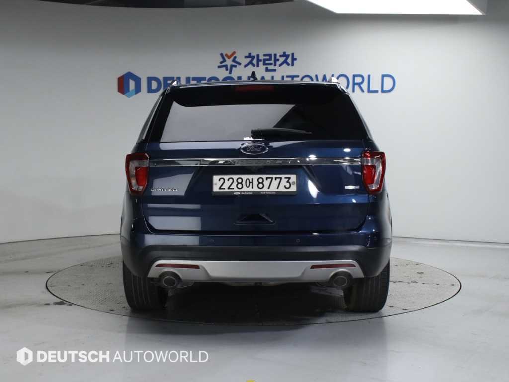 Ford Explorer - Vista 4