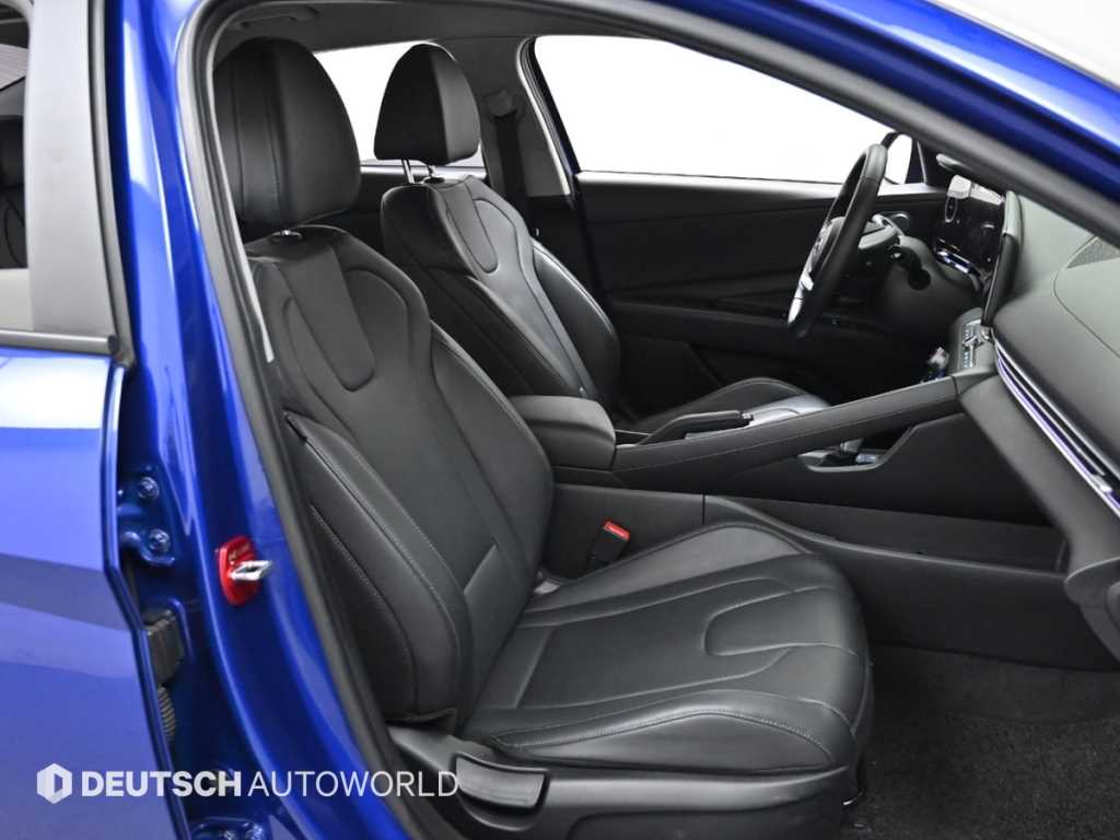 HYUNDAI Avante - Vista 10