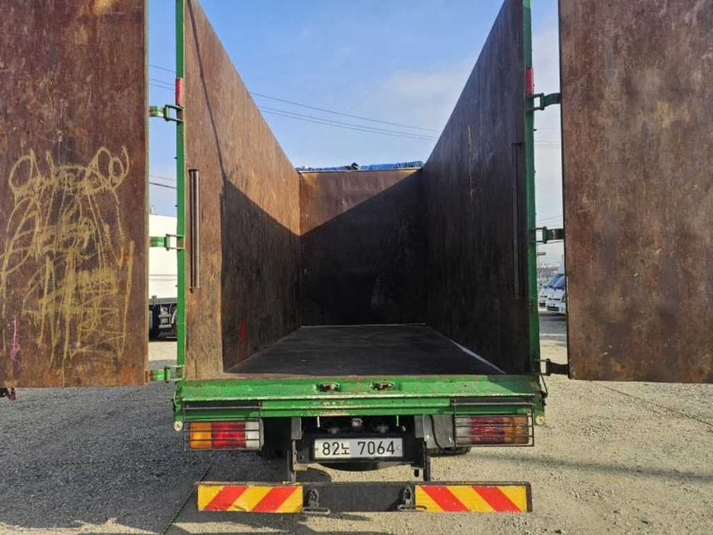 medium and large cargo Special - Vista 7