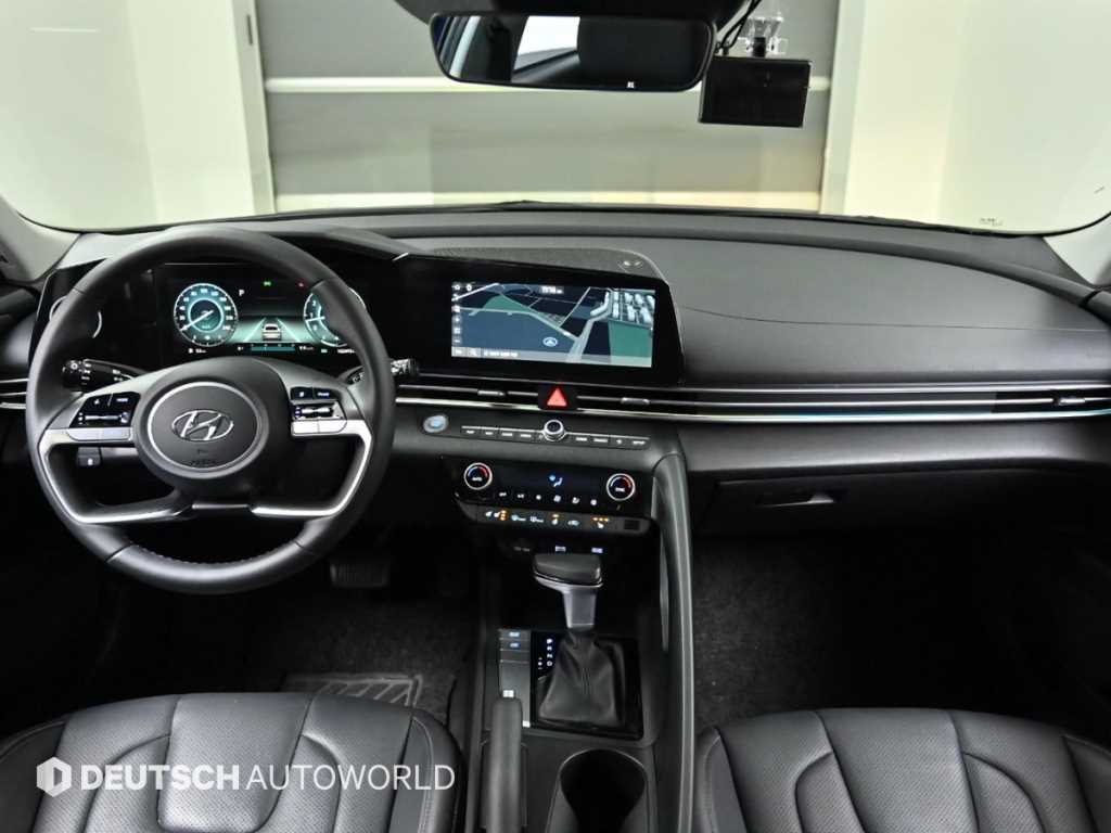 HYUNDAI Avante - Vista 7