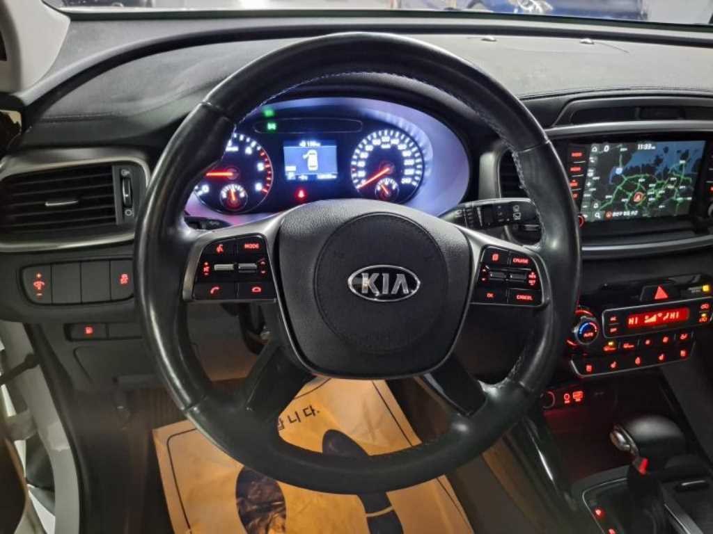 KIA Sorento - Vista 11