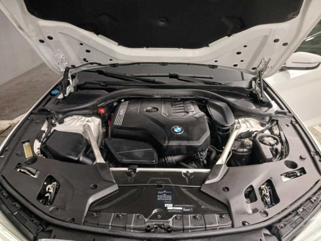 BMW 5 Series 2021 Blanco - Importación desde Corea - HF Imports Iquique - Foto 19