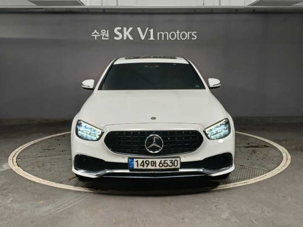 Mercedes Benz E class - Vista 2