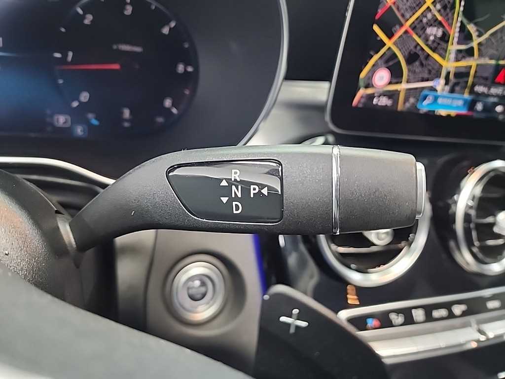 Mercedes Benz GLC Class - Vista 8