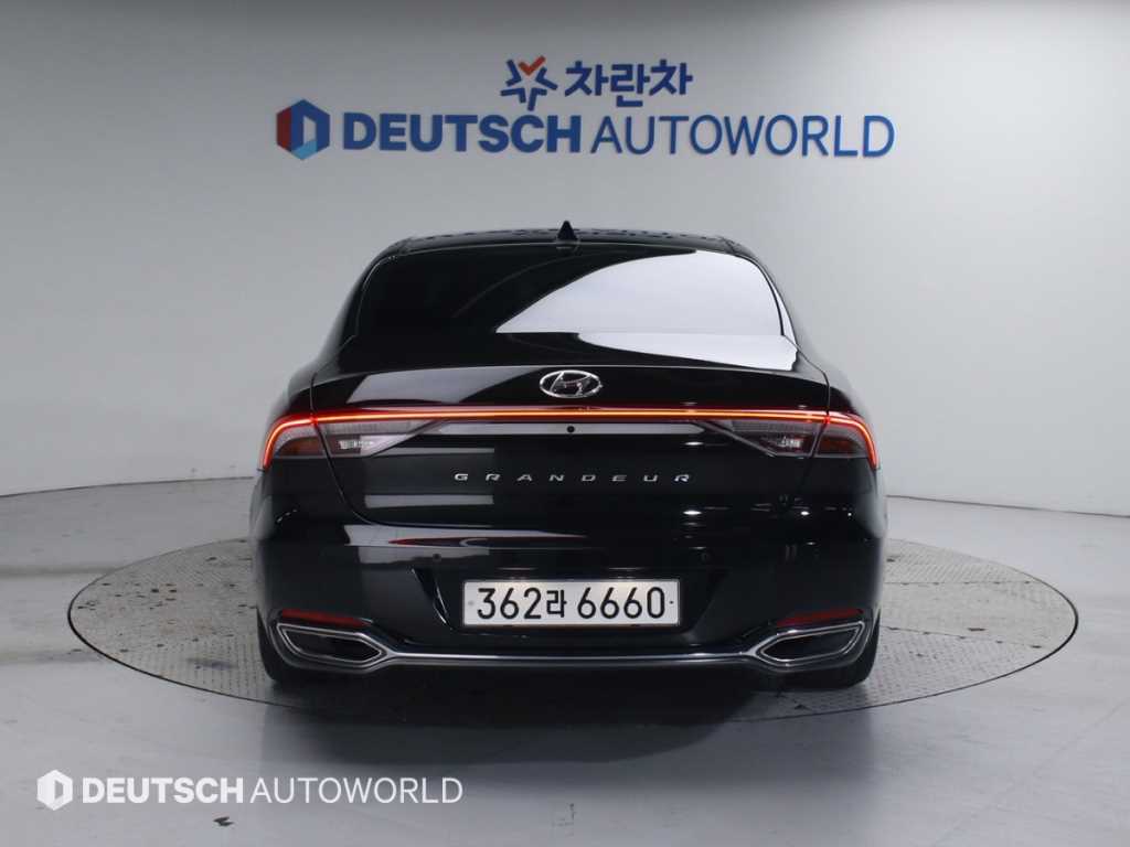 HYUNDAI Grandeur - Vista 4