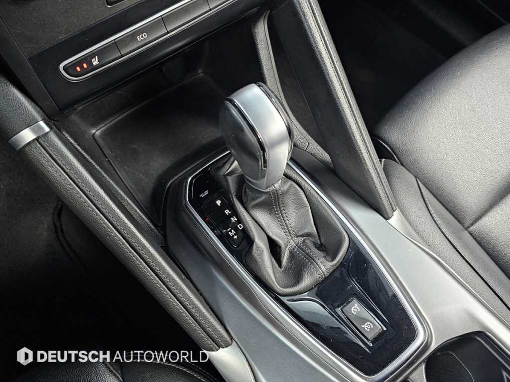 SAMSUNG QM6 - Vista 9