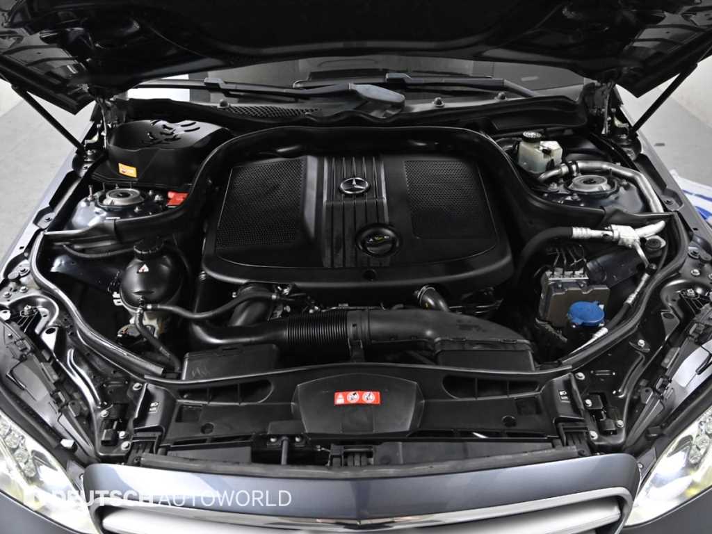 Mercedes Benz E class - Vista 6