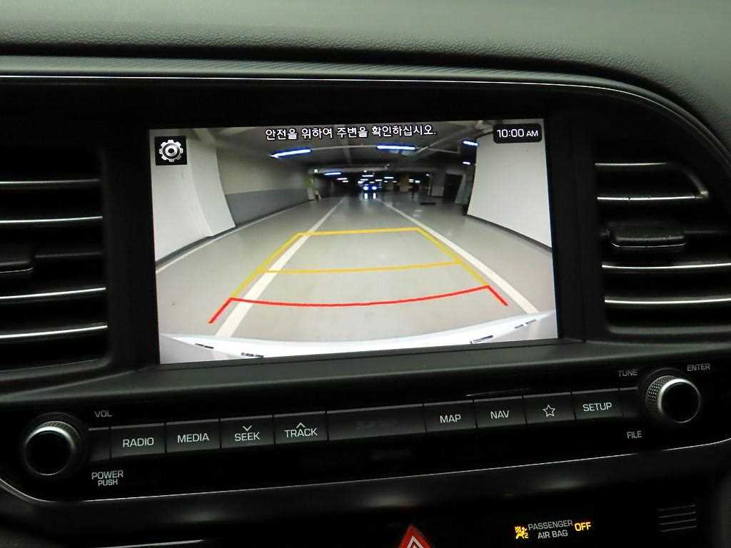 HYUNDAI Avante 2020 Blanco - Importación desde Corea - HF Imports Iquique - Foto 15