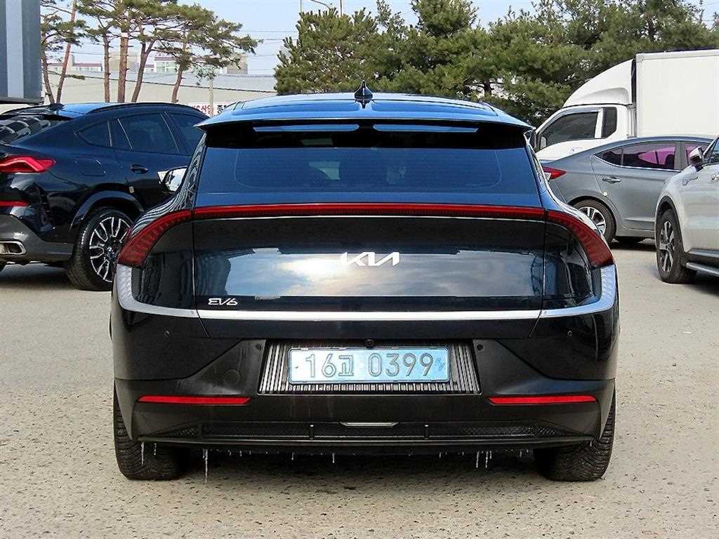 KIA EV6 - Vista 4