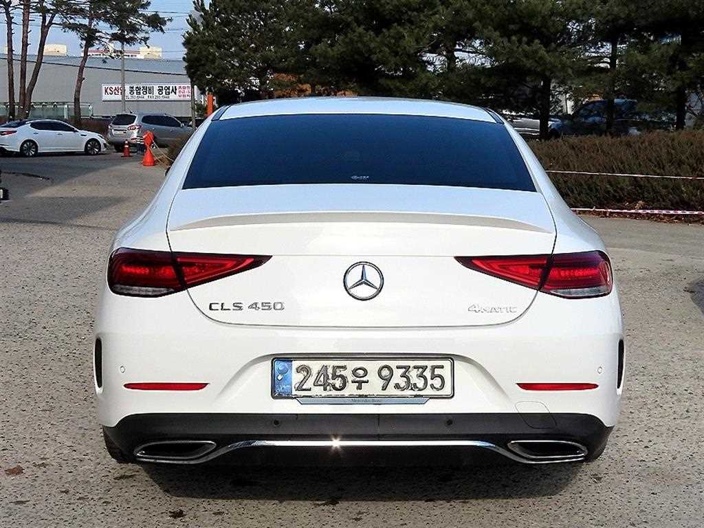 Mercedes Benz CLS Class - Vista 4